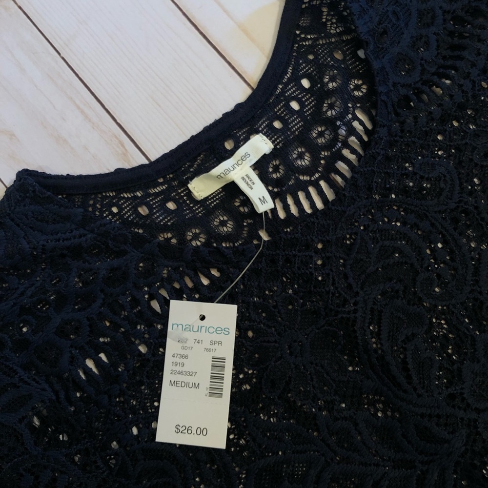 Maurice’s Lace Tee - Picture 5 of 7